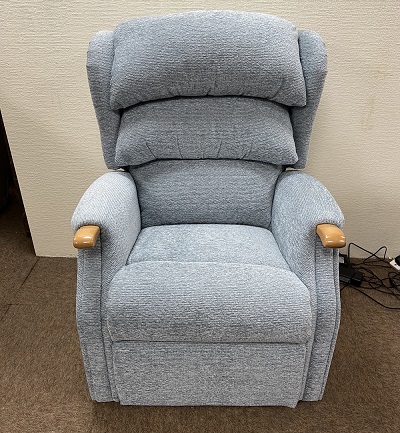 Westbury Grande Dual Motor Lift & Tilt Recliner