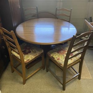 Ercol Dining Set (Ref: 30296 & 30297)
